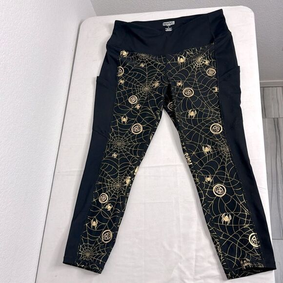 TORRID LEGGING MARVEL SPIDERMAN W/POCKET  SIZE Large /0 PLUS SIZE - Picture 1 of 8